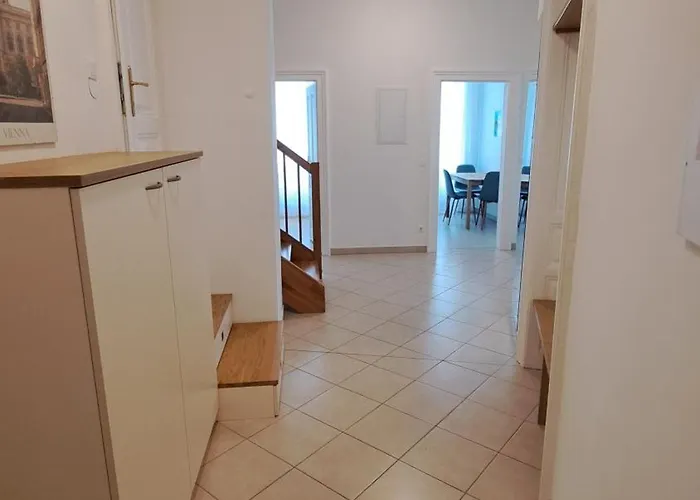 Apartment Moebliertes In Zentrumsnaehe